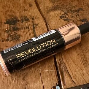 Revolution Bronze Gold Liquid Highlighter